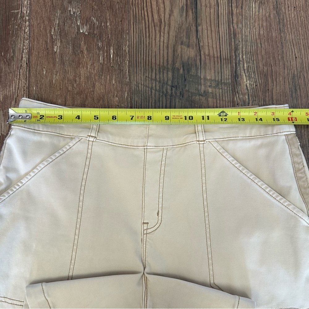 Spanx Stretch Twill Shorts Khaki Large - Picture 6 of 8
